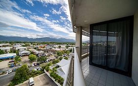 Rydges Esplanade Cairns