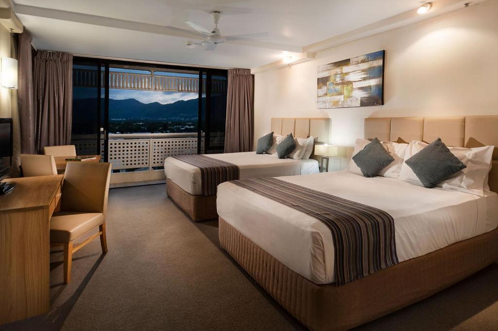 Rydges Esplanade Resort Кэрнс Экстерьер фото