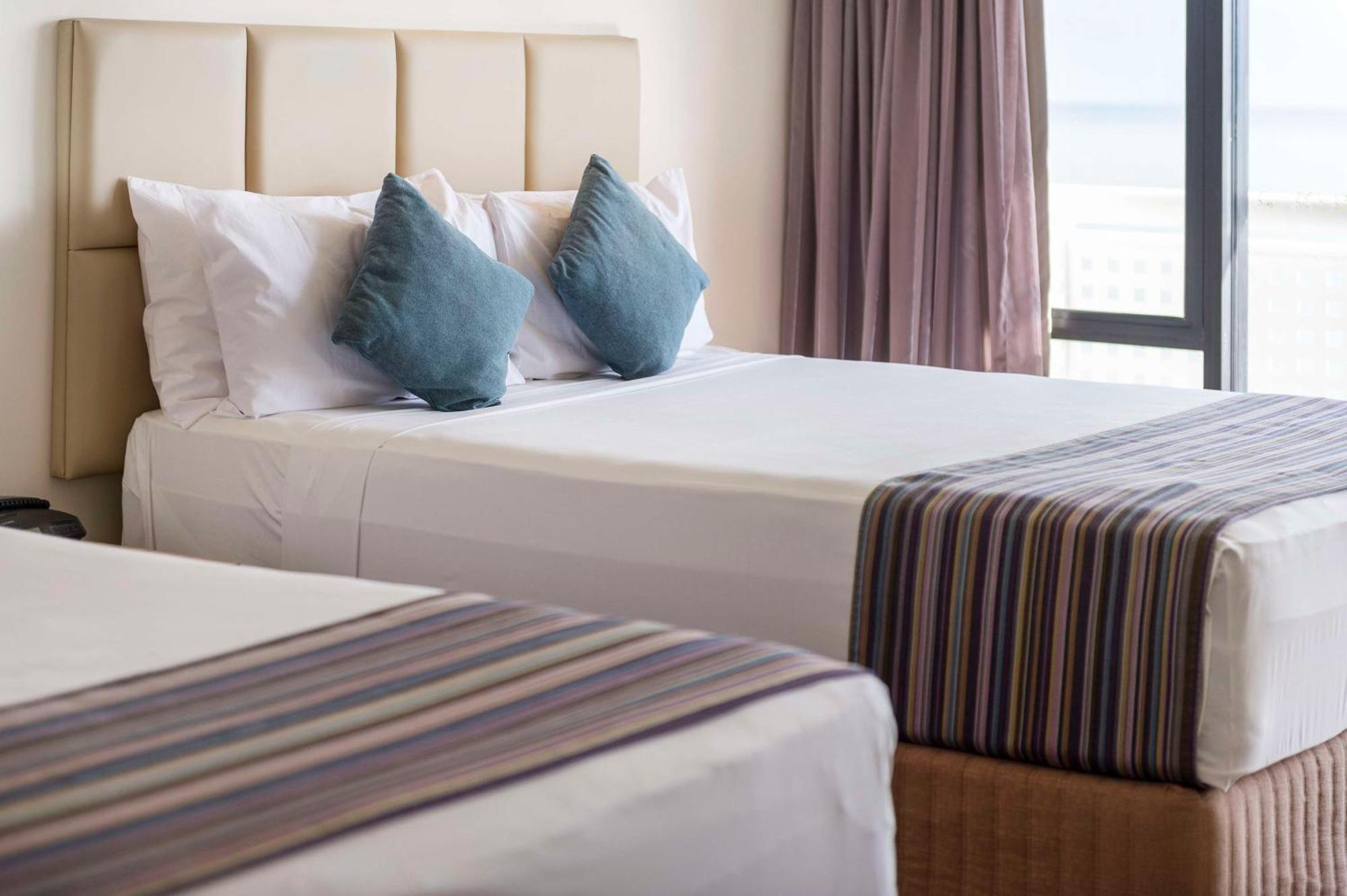 Rydges Esplanade Resort Кэрнс Экстерьер фото