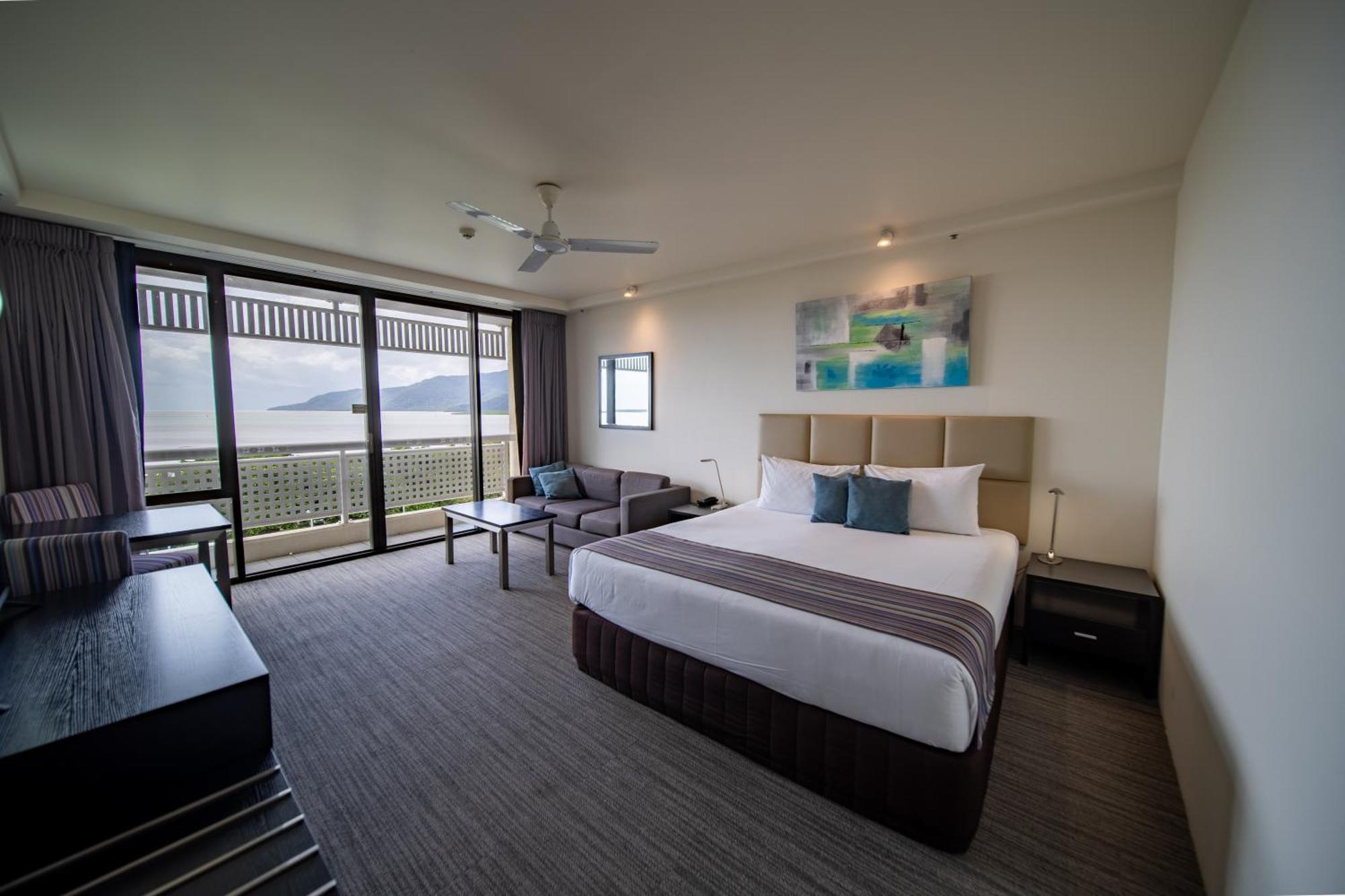 Rydges Esplanade Resort Кэрнс Экстерьер фото